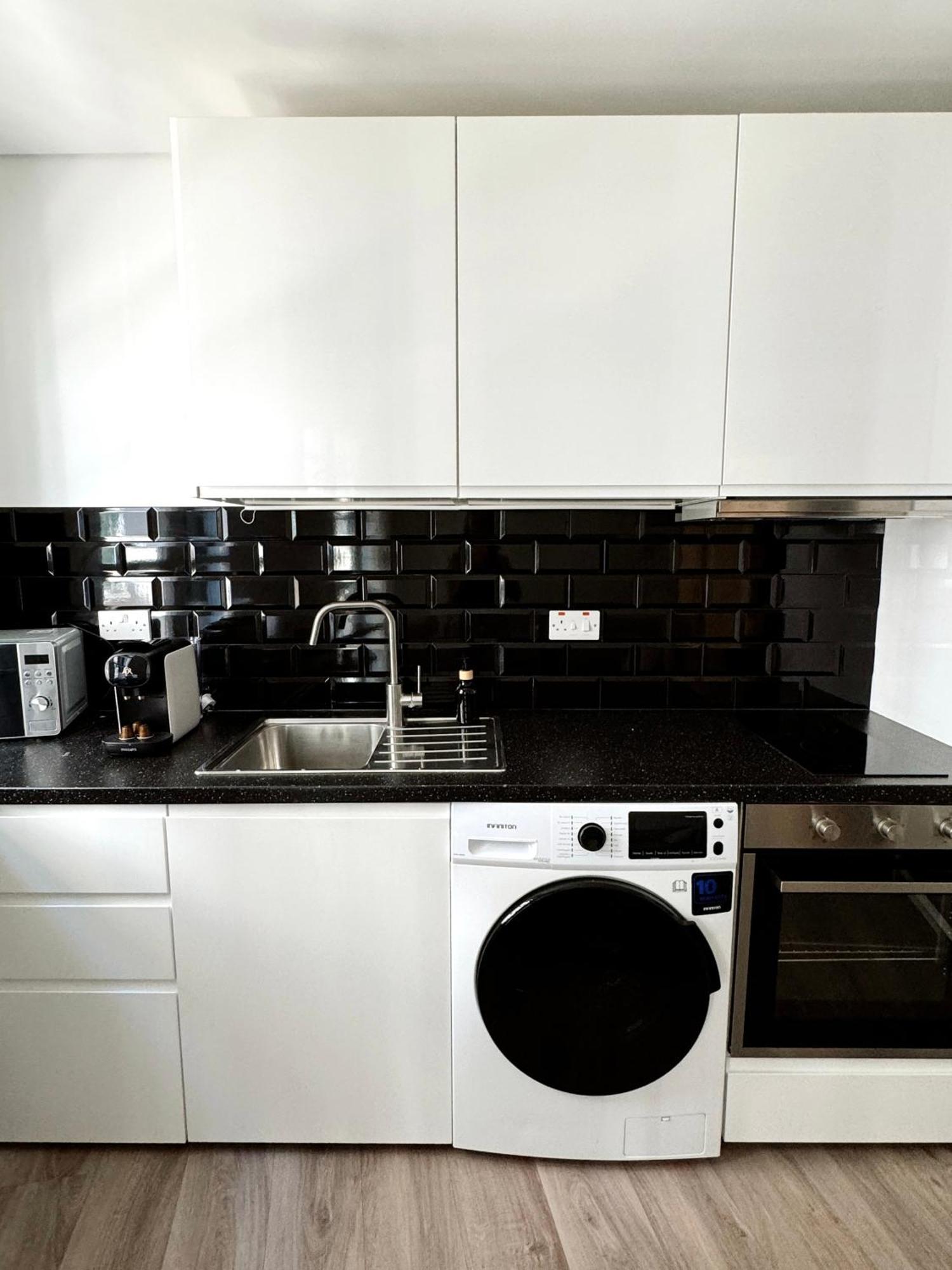 Fabulous City Centre Apartment - Grand Central House 지브롤터 외부 사진