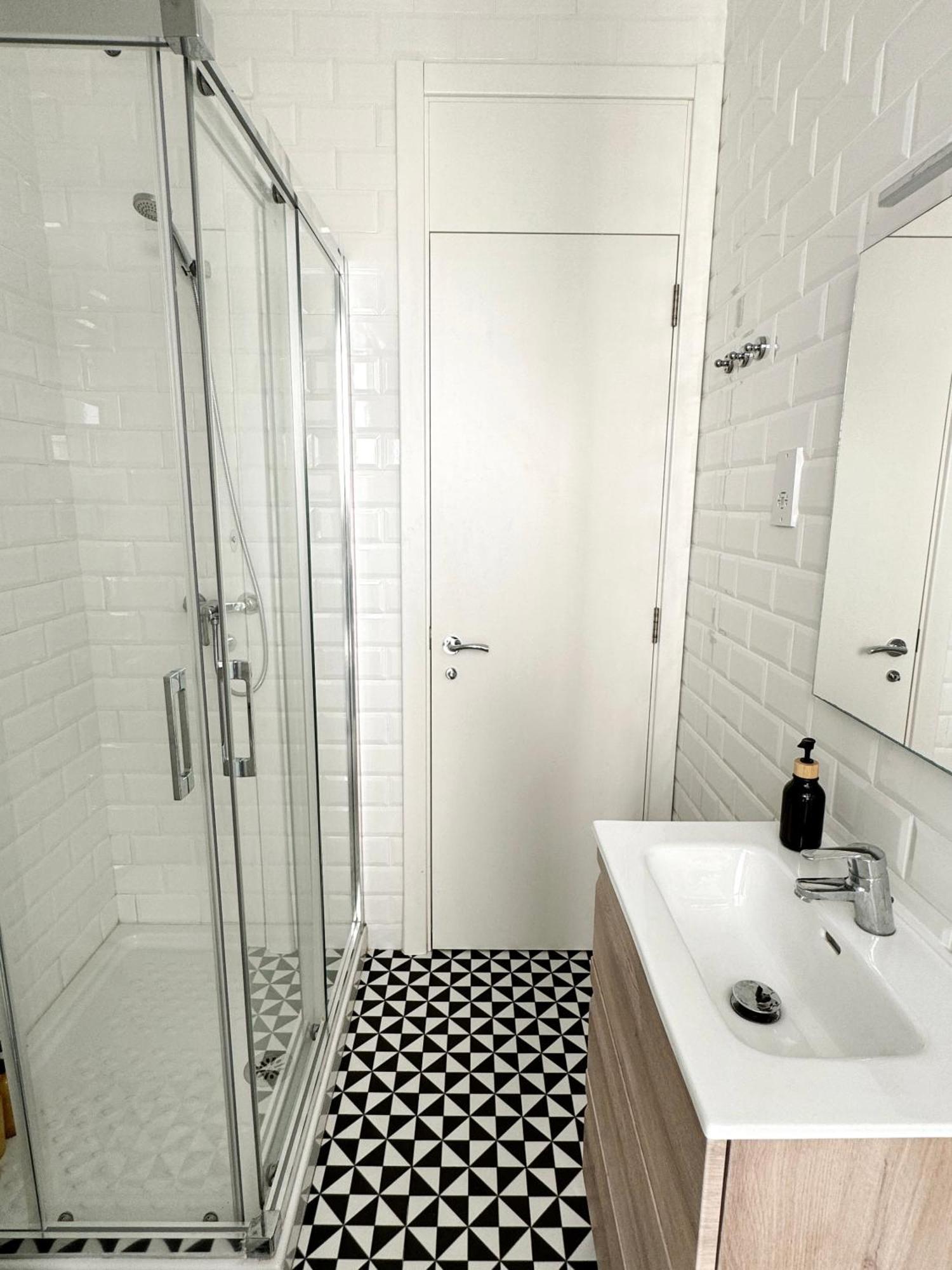 Fabulous City Centre Apartment - Grand Central House 지브롤터 외부 사진