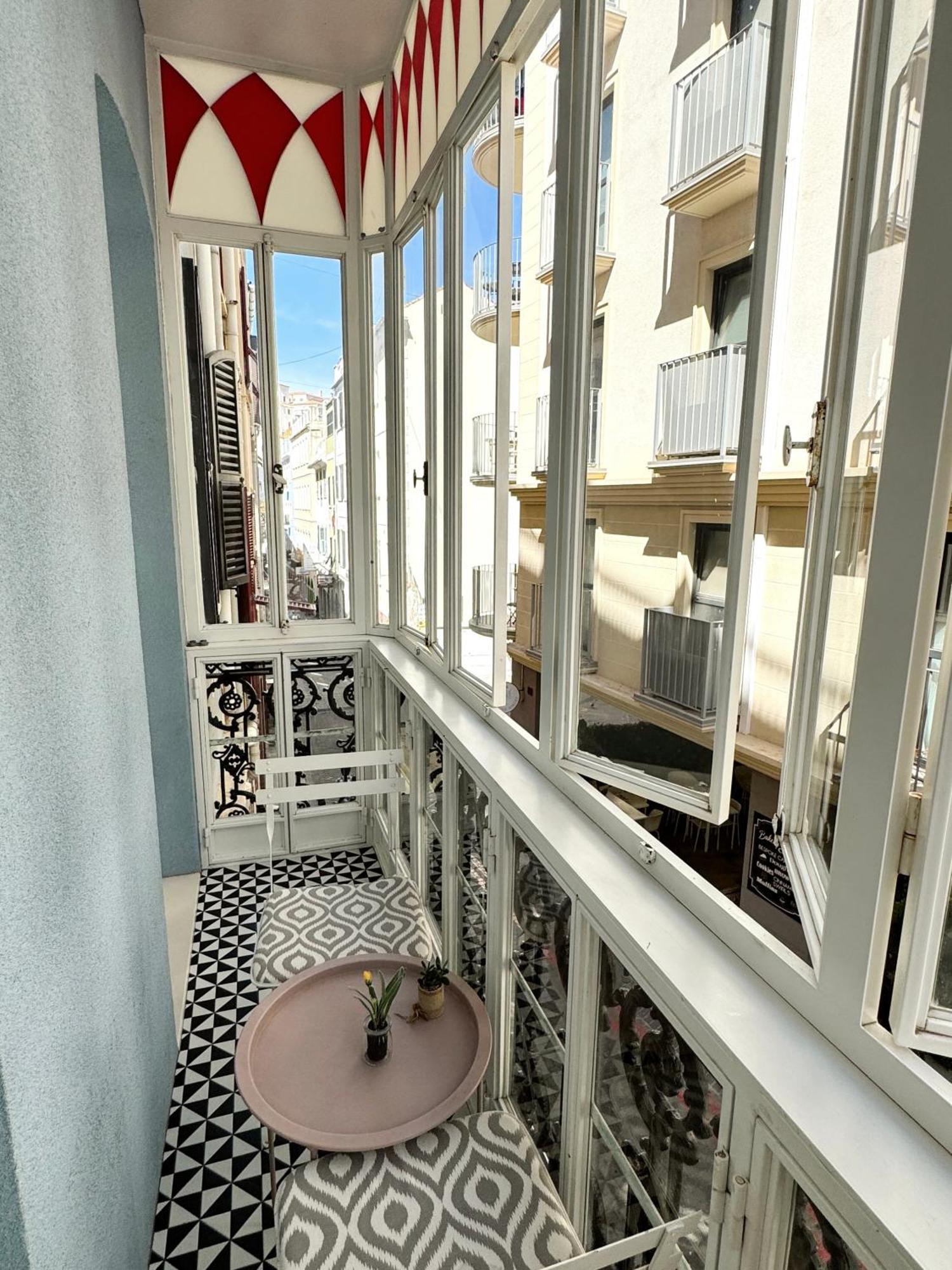 Fabulous City Centre Apartment - Grand Central House 지브롤터 외부 사진
