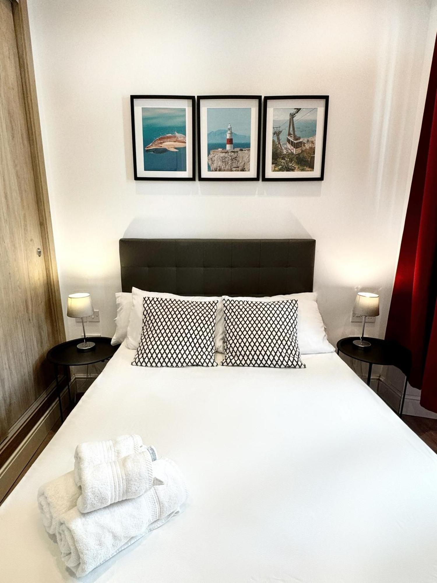 Fabulous City Centre Apartment - Grand Central House 지브롤터 외부 사진